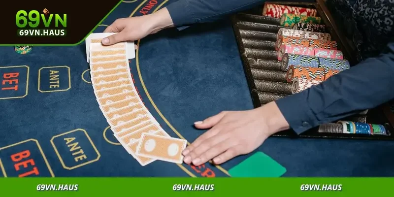 Tham gia ngay để tận hưởng sân chơi bài sang trọng không giới hạn